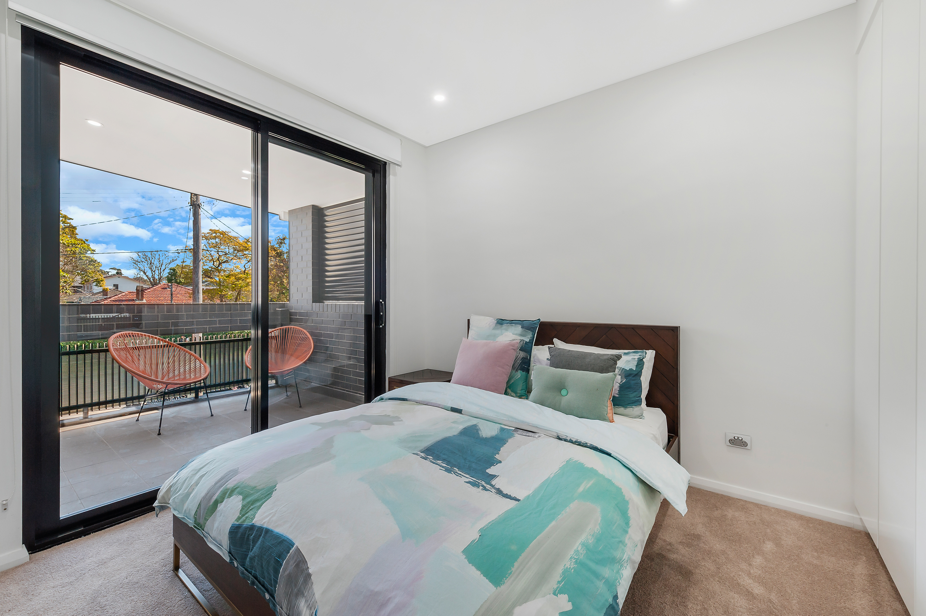 Commercial Sliding Door